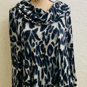 Dress Barn cowl neck leopard sweater sz 1X